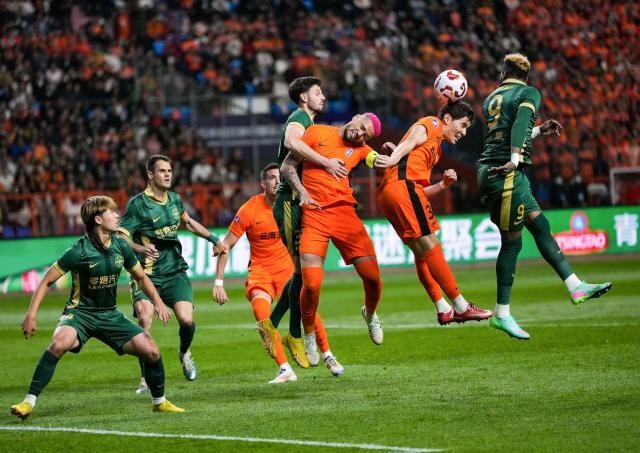 CBA直播-单国脚对抗四国脚 玉昆取中超第一分如释重负