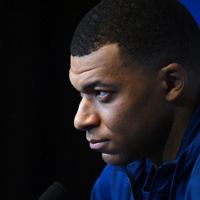 排球直播-看腻了不？姆总转会新剧开播：前途·钱途和妈