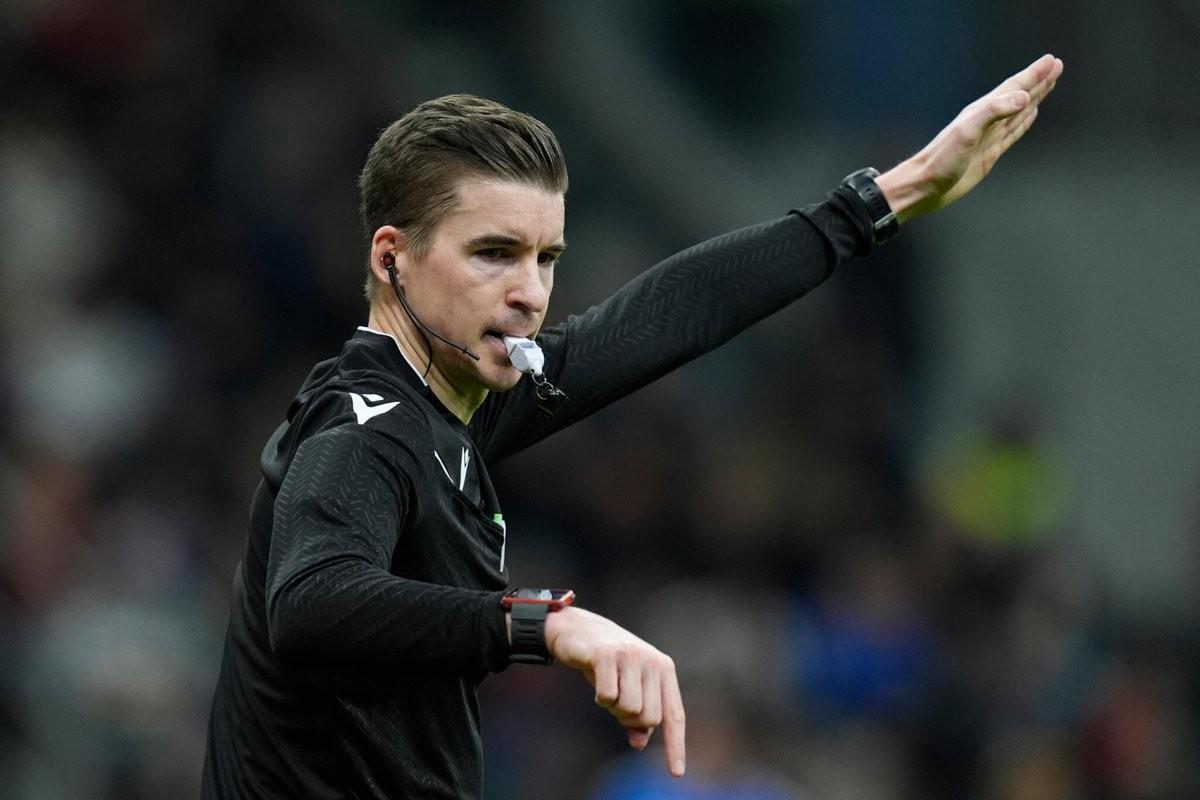 英超直播-官方：法国裁判勒泰西耶将执法欧冠巴萨vs纽卡