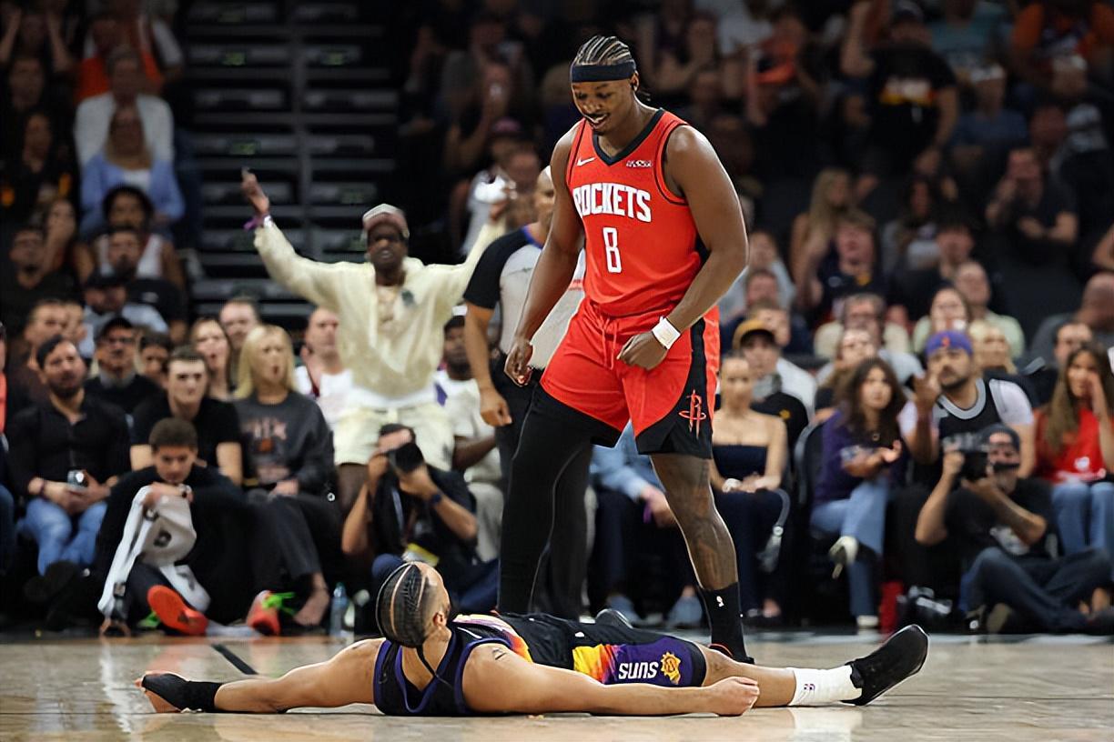 柠檬直播-短短几分钟内起到了奇效！火箭替补锋线还是能够起到作用的？